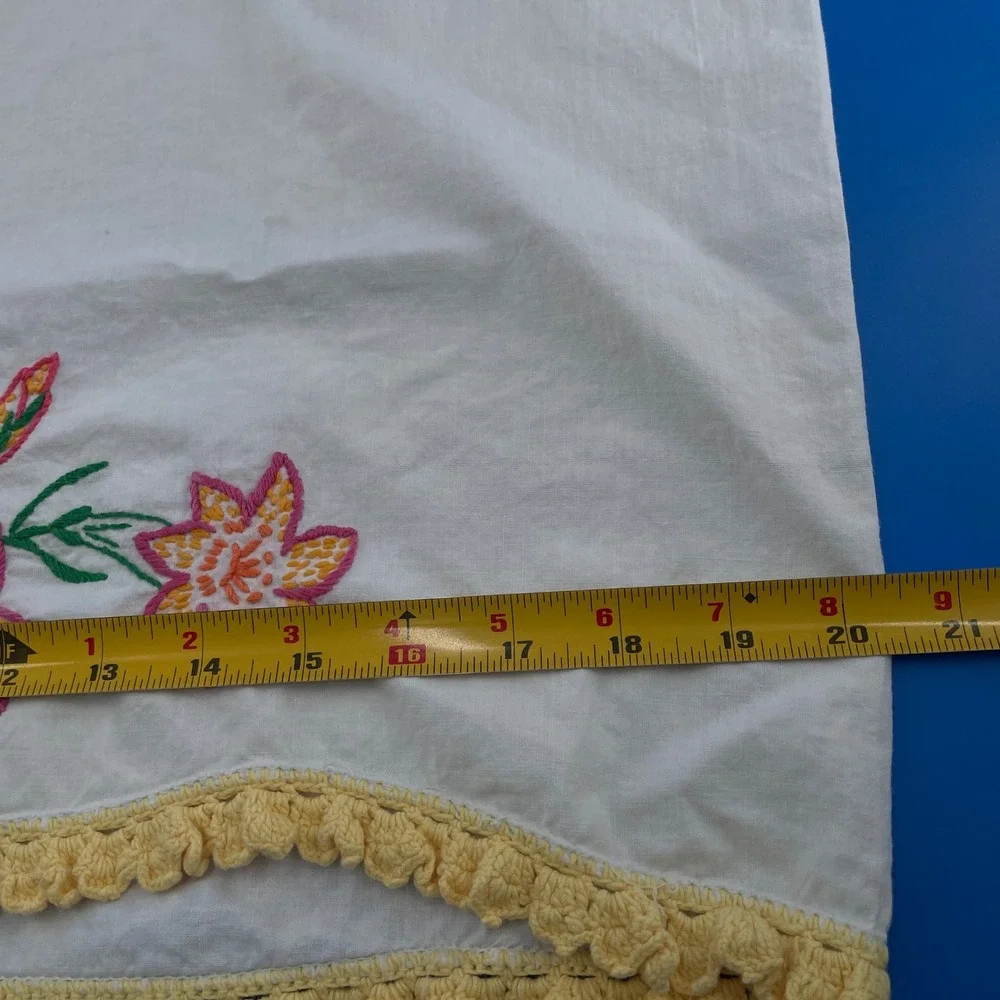 VTG Hand Embroidered Crewel Pillowcases 3 White Peacock Floral 1950s Crochet x3